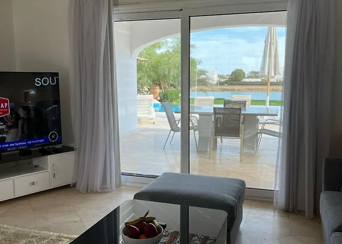 Villa White 4 Bedroom Elgouna Heated Pool Gurdaka
