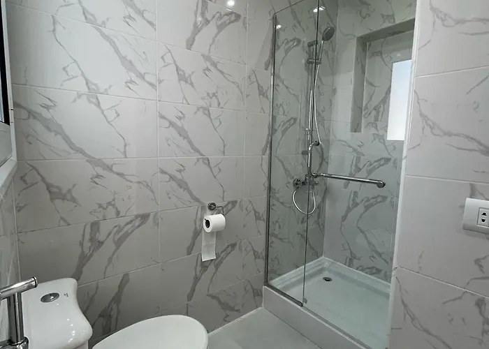 White 4 Bedroom Elgouna Heated Pool Gurdaka